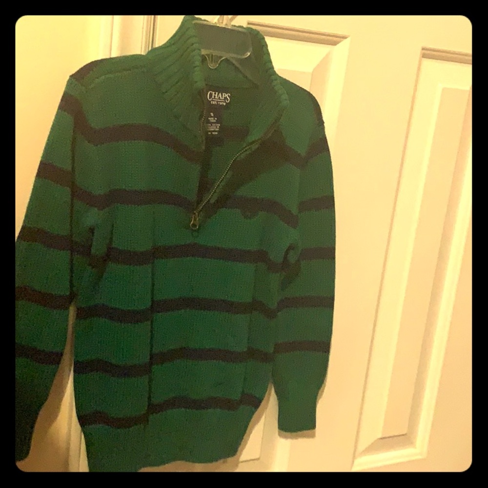 Like New-Chaps Pullover